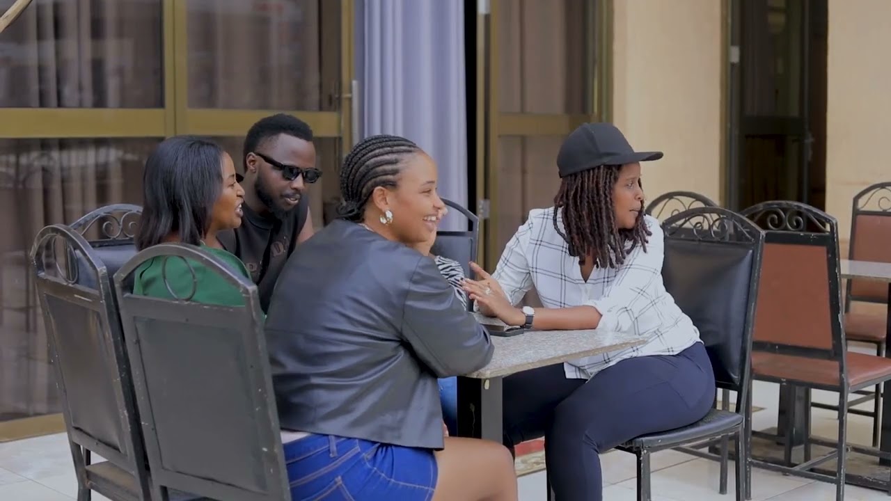 🥹🫵🏻	Iyi video Yatumye Bose Bacika Ururimi… Ntibari Biteze Ivyo 😳