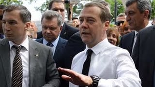 Download lagu Денег нет но вы держитесь Дмитрий Медведев отвечает на вопрос крымчанки о пенсиях Денег нет но вы держитесь Дмитрий Медведев отвечает на вопрос крымчанки о пенсиях
