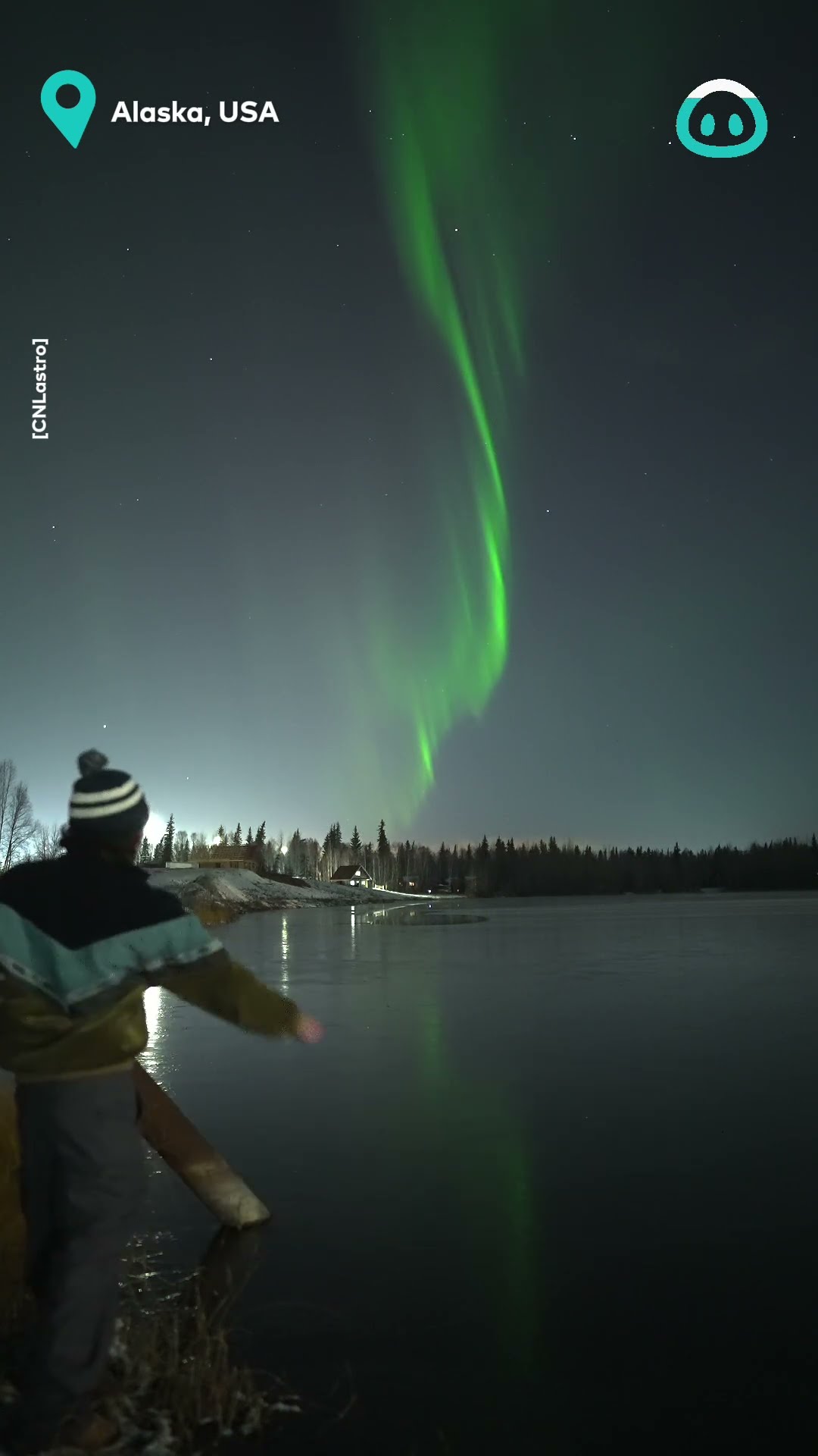 Skimming Rocks Under Northern Lights || ViralHog