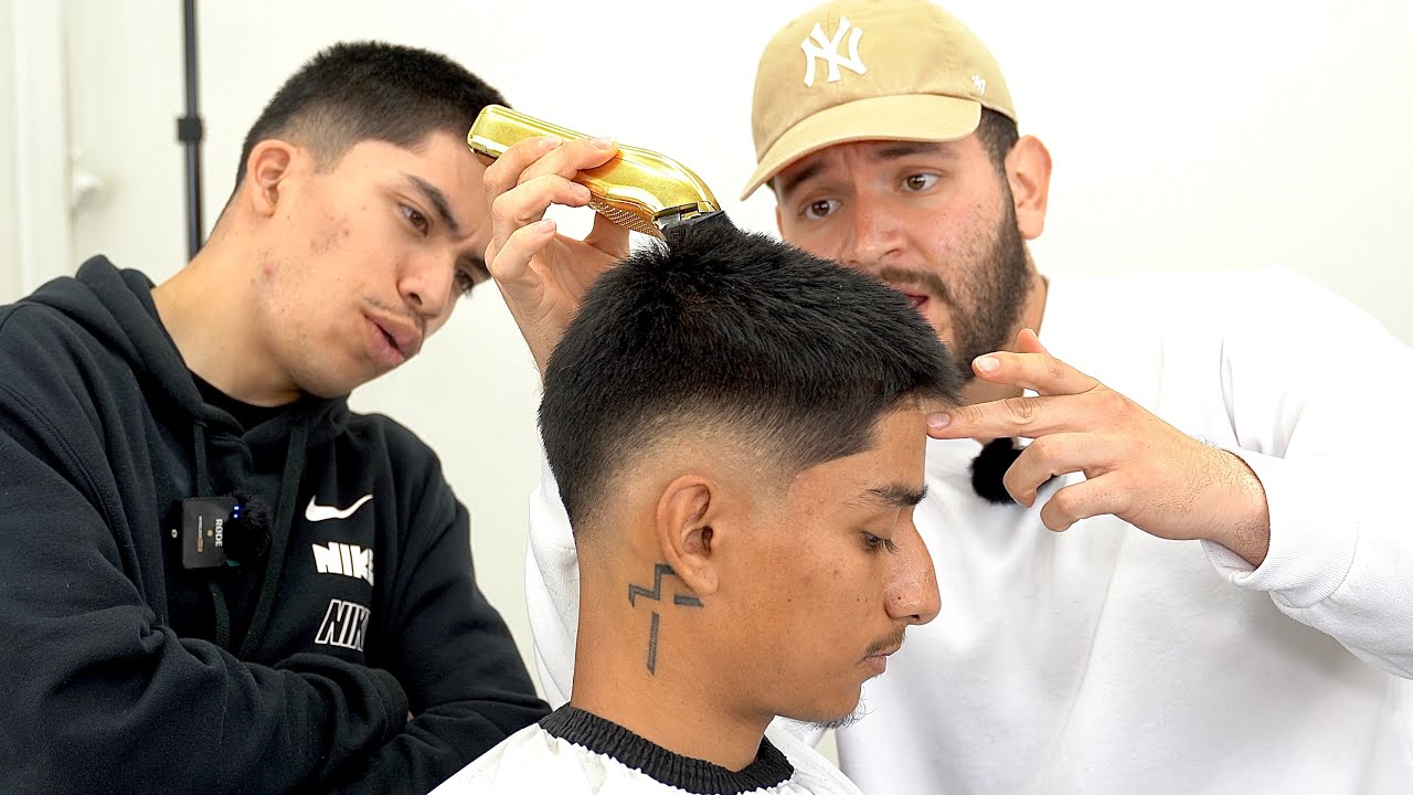 TEACHING A ROOKIE BARBER HOW TO DO A BLURRY FADE ! (Beginning Barber Class)  - YouTube