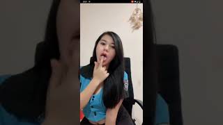 Bigo Live Ratu Doggy Nungging Isap Jari