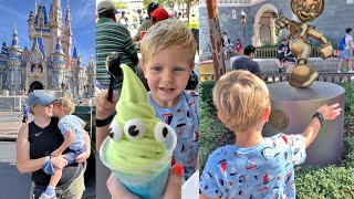 Our Disney&#39;s Contemporary Staycation Day 2! | NEW Snacks, Magical Magic Kingdom Day &amp; More Fun!