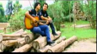 Video thumbnail of "ယ္ုသုဂ္က်ာ~ေအစီ၊ ထူး၀ါး"