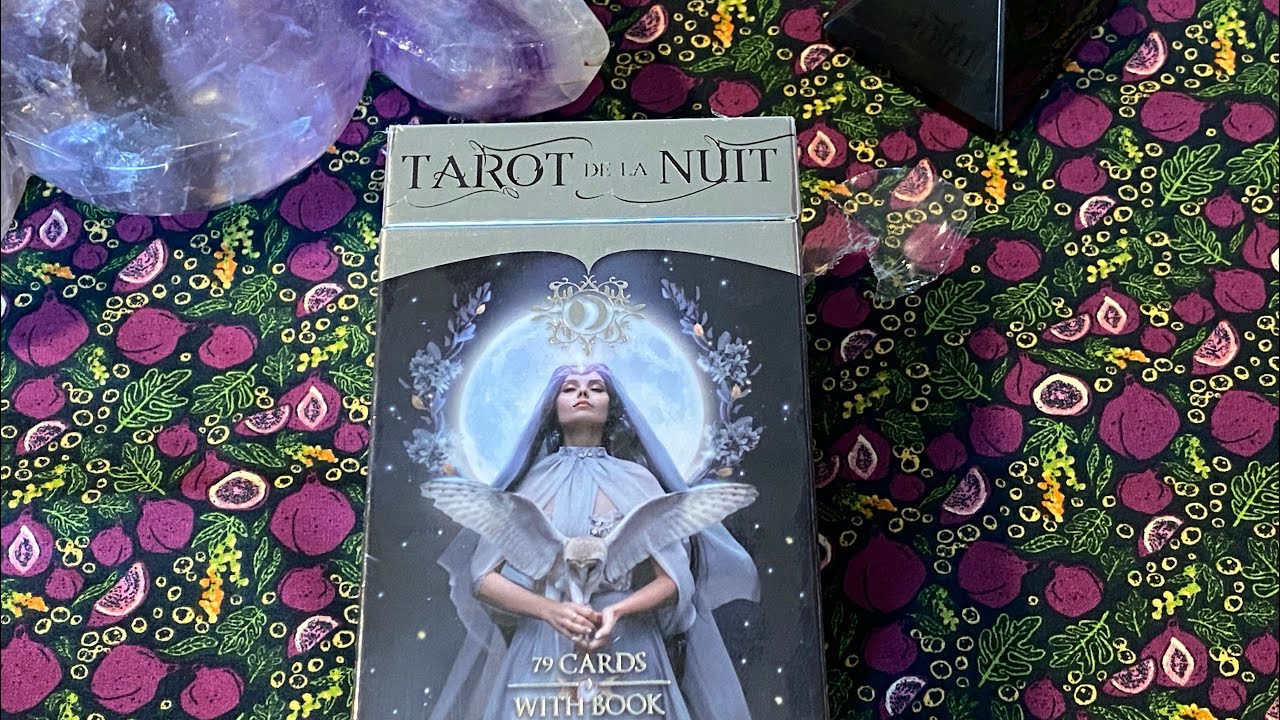 Tarot de la Nuit 🌑 Unboxing and first impressions ✨