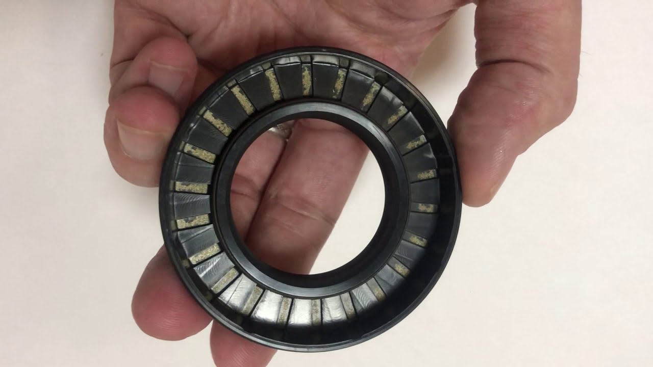 Сальниковое уплотнение гидронасоса 50600024272 - YouTube