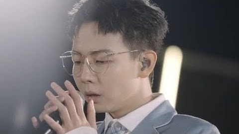 【纯享】胡夏 《那些年》，经典旋律点燃青春回忆 | 214小红书独爱之夜 | 阿肆/陈粒/达达乐队/黄龄/黄明昊/胡夏/靳海音/焦迈奇/梁博/李荣浩/毛不易 | 优酷 YOUKU