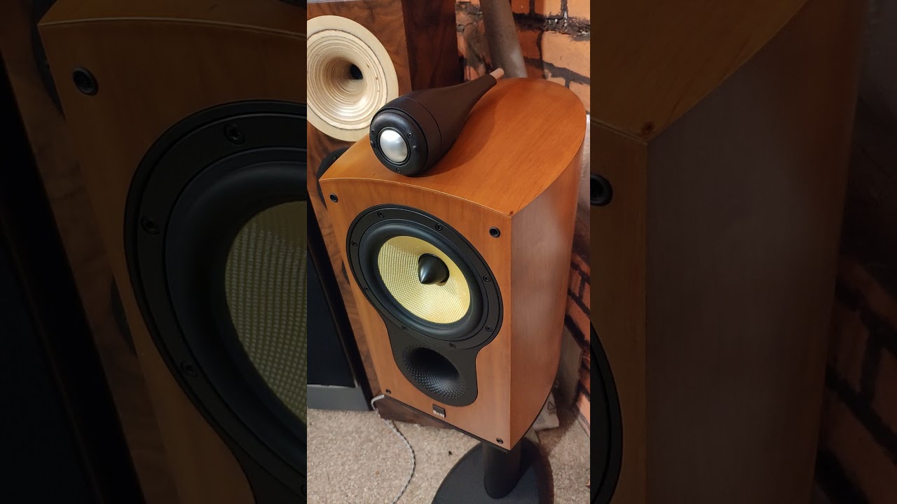 Bowers&Wilkins B&W 805s - YouTube