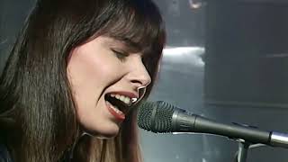 Beverley Craven - Promise Me (live on TOTP) in 1991 Resimi
