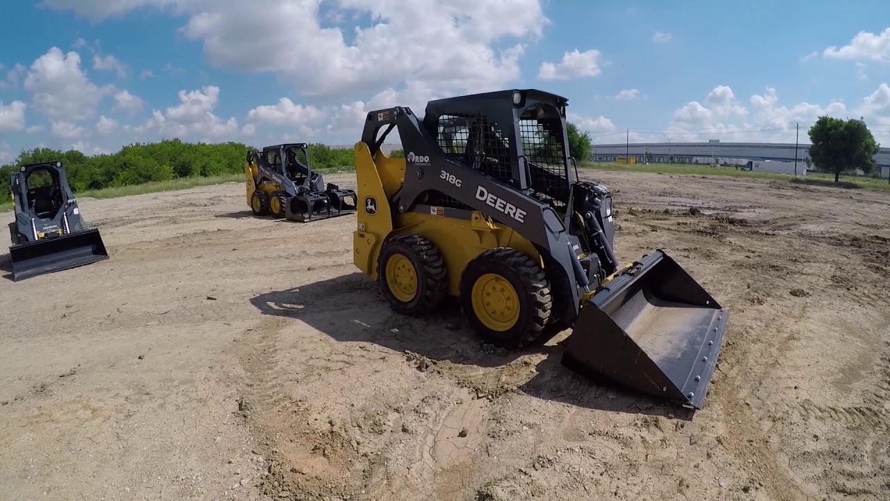 John Deere 318G Skid Loader: A Compact, Yet Larger Skid Steer Option ...
