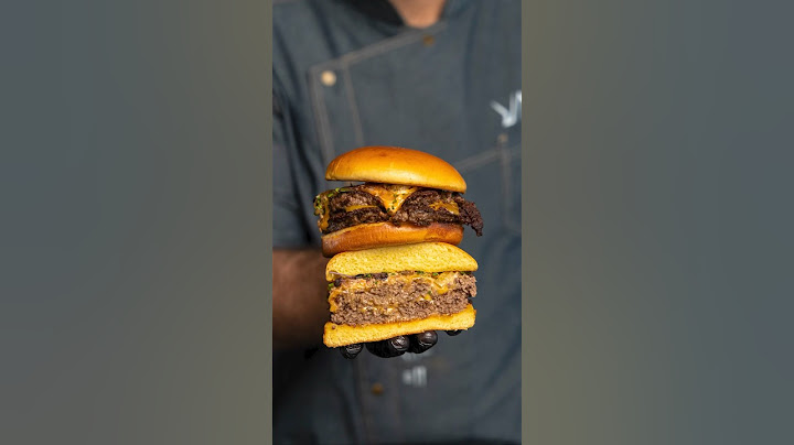بركر لحم أنجوس مع جبن الشيدر الأيرلندي المعتق و الصوص المدخن 🔥 beef Burger