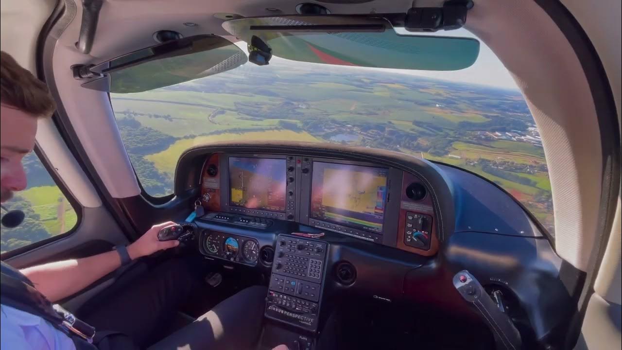Cirrus Sr22 - YouTube