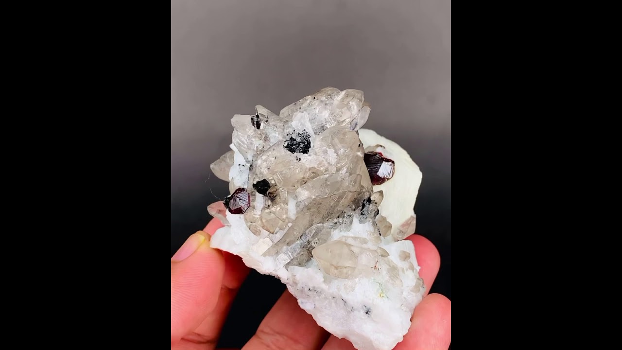 Garnet with Quartz over feldspar.