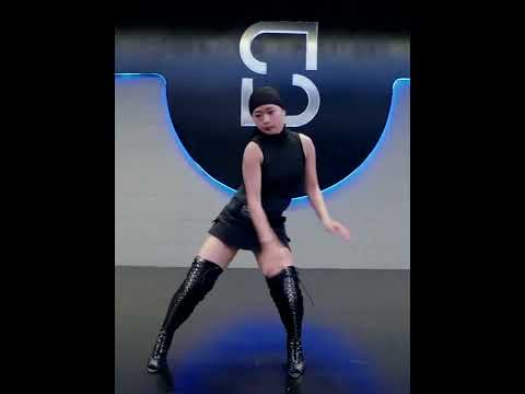 GLORIA老师💫绝美高跟舞👠韵律中感受卡点的魅力 🎵TATE MCRAE-IT’S OK I’M OK#SDT_Dance #SDTS潮流能量场 #heels #dance #日常练舞记录