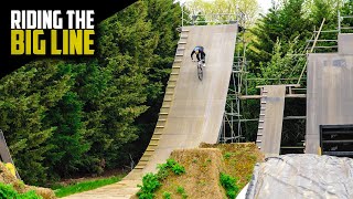 RIDING THE SLOPESTYLE TRAINING JUMPS AT MY MTB COMPOUND!!