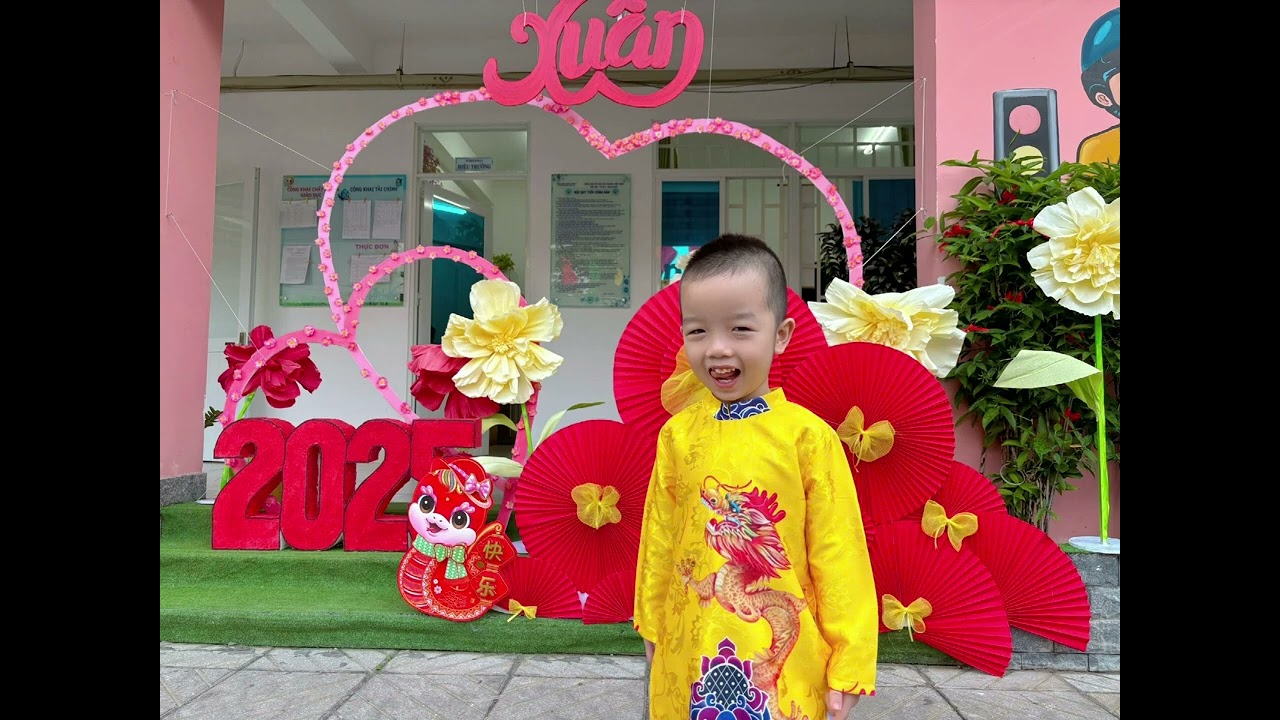 VUI XUÂN 2025 - BÉ ĐÓN TẾT SANG BÉ MINH TRÍ