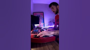 Adding a Crazy Lead to My Beat (MPC KEY 37)#shorts #mpc