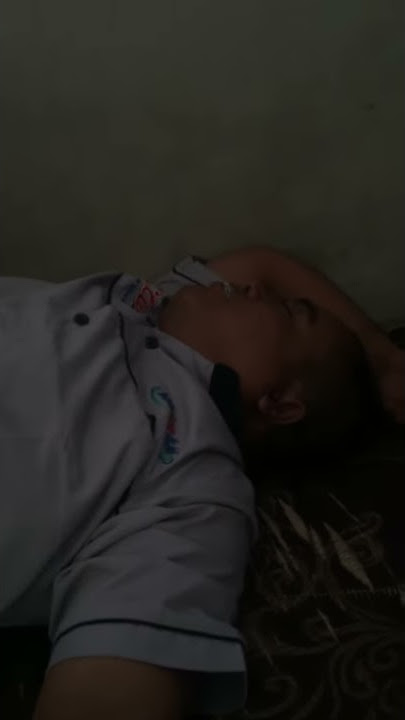 Ngakak Parah....Ni Orang Ngorok Sampe Ngiler-Ngiler