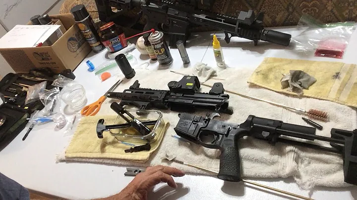 Daniel Defense DDM4 PDW, cleaning 3 of 5 inspecting while cleaning upper and lower