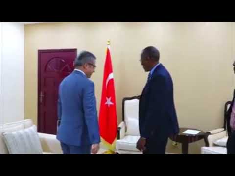Madaxweyne Biixi Oo Kulan La Qaatay Ergayga Uu Waddanka Turkeygu U Magacaabay Somaliland Iyo Somalia