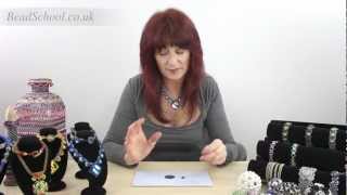 Beadschool Tutorial - Tips & Tricks: The best way to pick up beads.