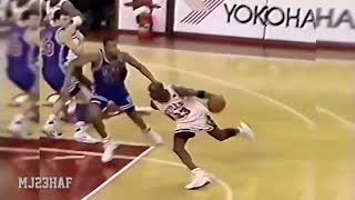 Michael Jordan Can Do ANYTHING HE WANTS in the Air! (1992.02.11)