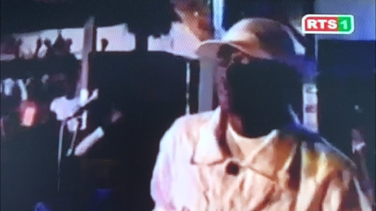 Ndongo Lo Tarkhiss Live en Kortie 2004