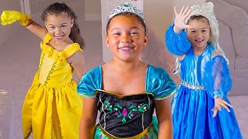 KIDS COSTUME RUNWAY Disney Princess Fashion Show: Elsa, Belle & Anna