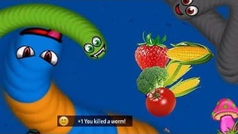 Slither.io Tiny Snake Trolling Giant Noob Snakes - Epic Slitherio Gameplay #Gameplay #wormszone