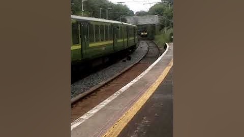 Dart class 8300\8100s at sandycove