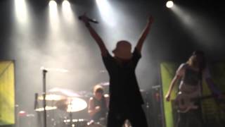 Tonight Alive - Lonely Girl live