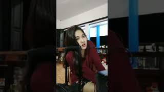 CEWEK CANTIK COLMEK MENDESAH NIKMAT NONTON WIK WIK JAV