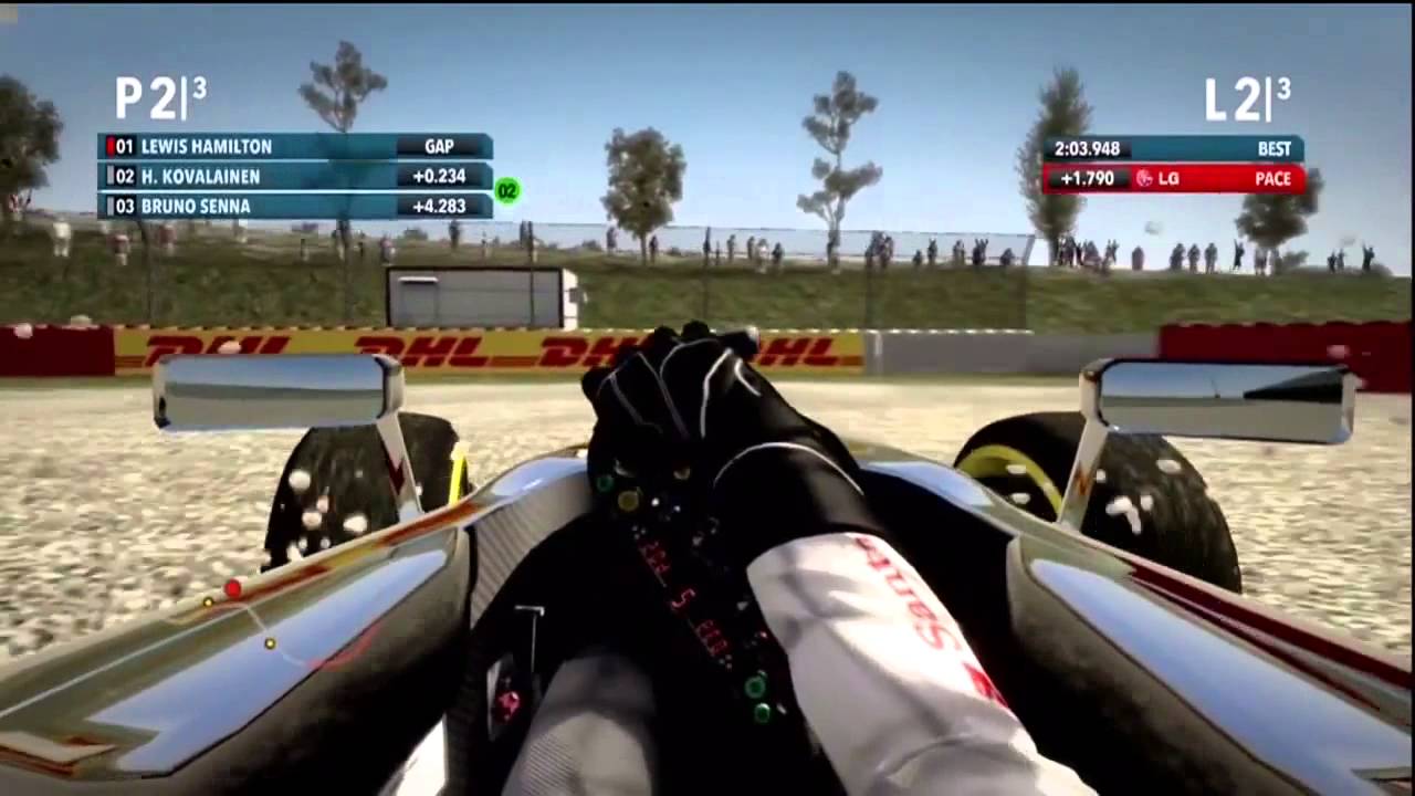 Piloti F1 závodí ve hře (české titulky) - YouTube