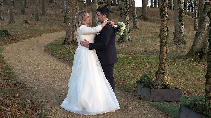 Samantha & Joe's happy Winter Wedding with views o...