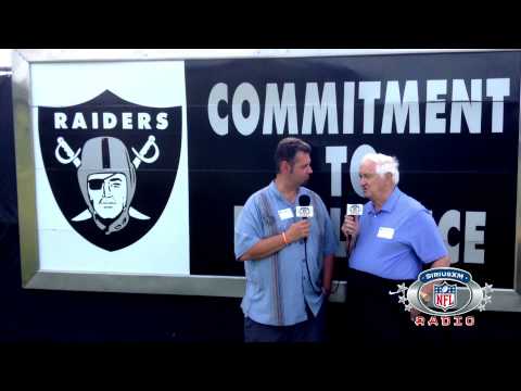 oakland-raiders---2014-siriusxm-nfl-radio-training-camp-tour