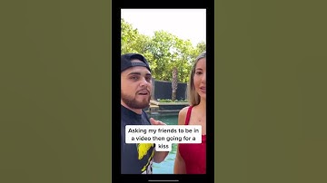Thumbnail of How to kiss a girl