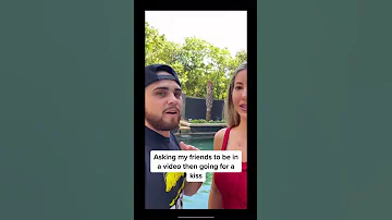 How To Kiss A Girl 