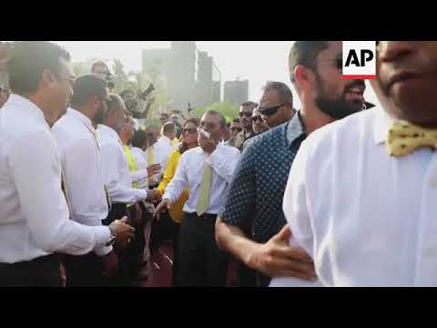 maldivian-ex-president-greeted-by-jubilant-supporters-upon-return-from-exile