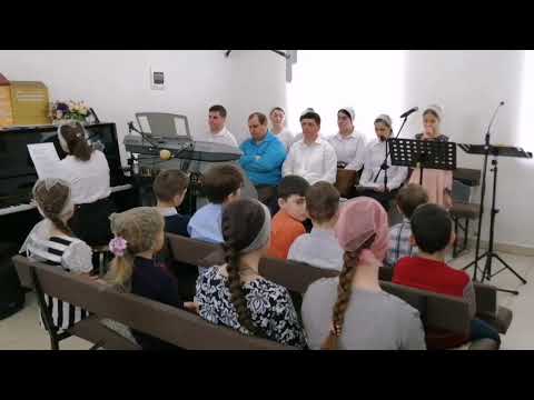 Весь мир в ожидании что ждёт впереди Ева Савченко г Горячий Ключ