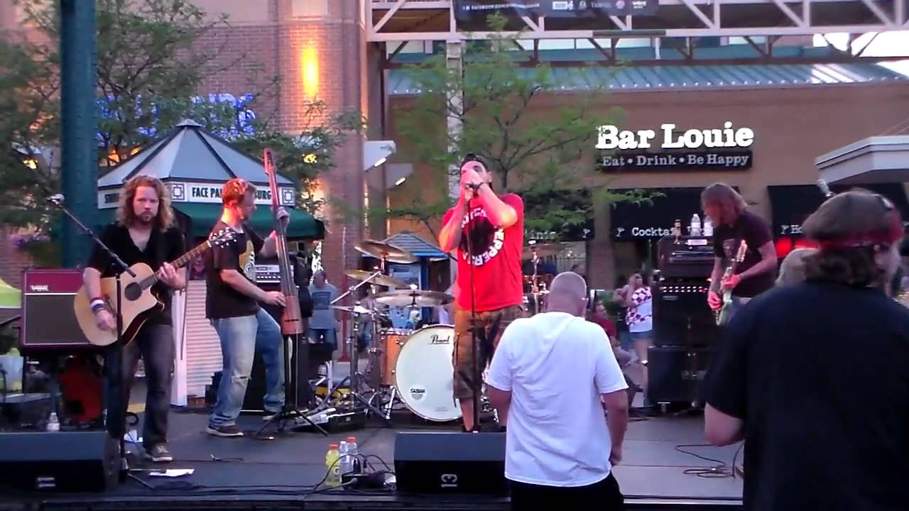 The Ten Band Live at Station Square - YouTube