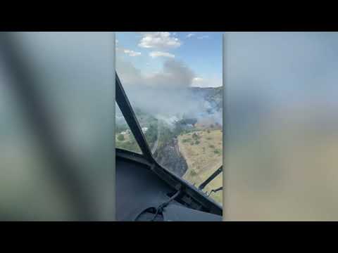 Хеликоптерската единица за посебни намени исфрли 36 тони вода при гасење пожар кај велешка Отовица