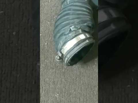 تسرب الهواء من الخراطيم يؤذي إلى توقف محرك السيارة