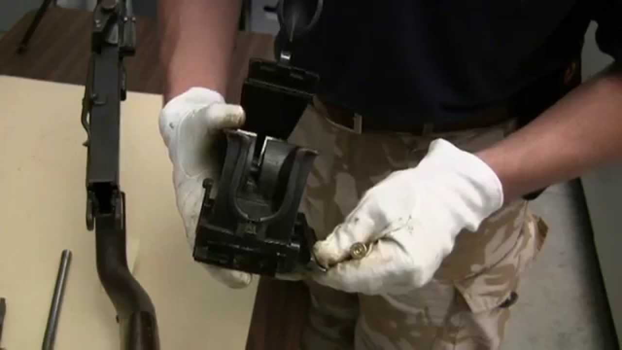 Japanese Type 11 LMG Disassembly - YouTube