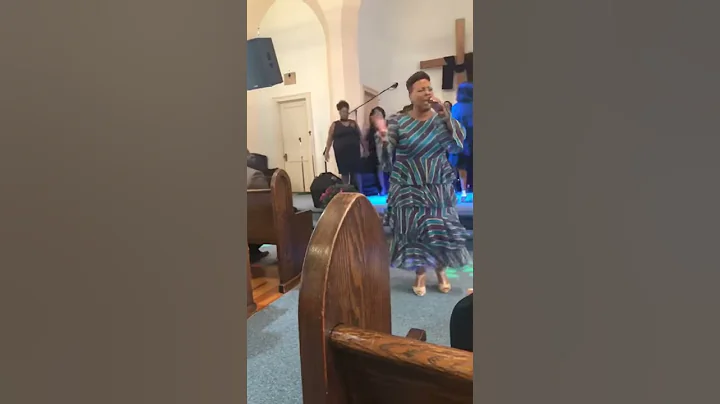 Michelle Woodson-Alexande...  Songs  I Am God at t...
