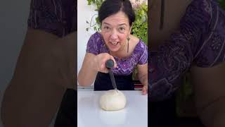 Chlebek Balonik.składniki 200 G Mąki, 150 Ml Jogurtu Greckiego, Szczypta Sody I Soli.