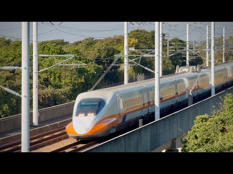 【時速300】台灣高鐵 1229次 700T 台中－彰化站間 高速通過