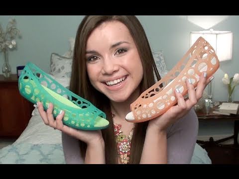 cute girl crocs