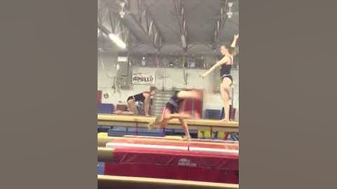 Lexi back layout step out on beam