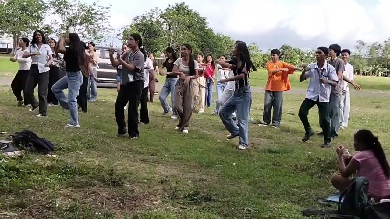 NANOOD  AKO NG DEMO DANCE NG MGA ESTUDYANTE❤️❤️🥰