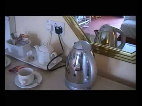 Bill Bailey - Tea and Coffee Making FACILITIES !!!