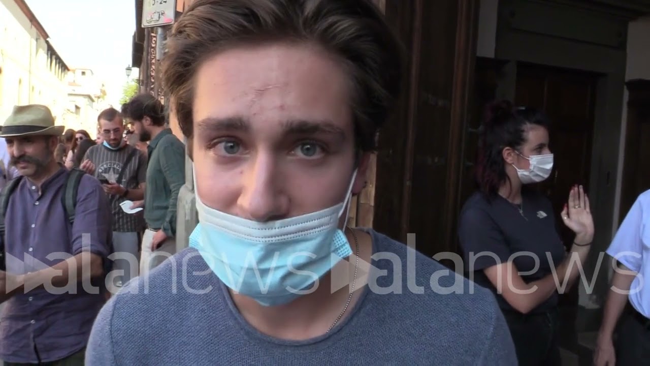 Firenze, presidio di studenti universitari contro il green pass